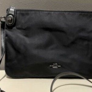COACH NICE!! BLACK NYLON SOFT CROSSBODY MESSENGER PURSE F57899